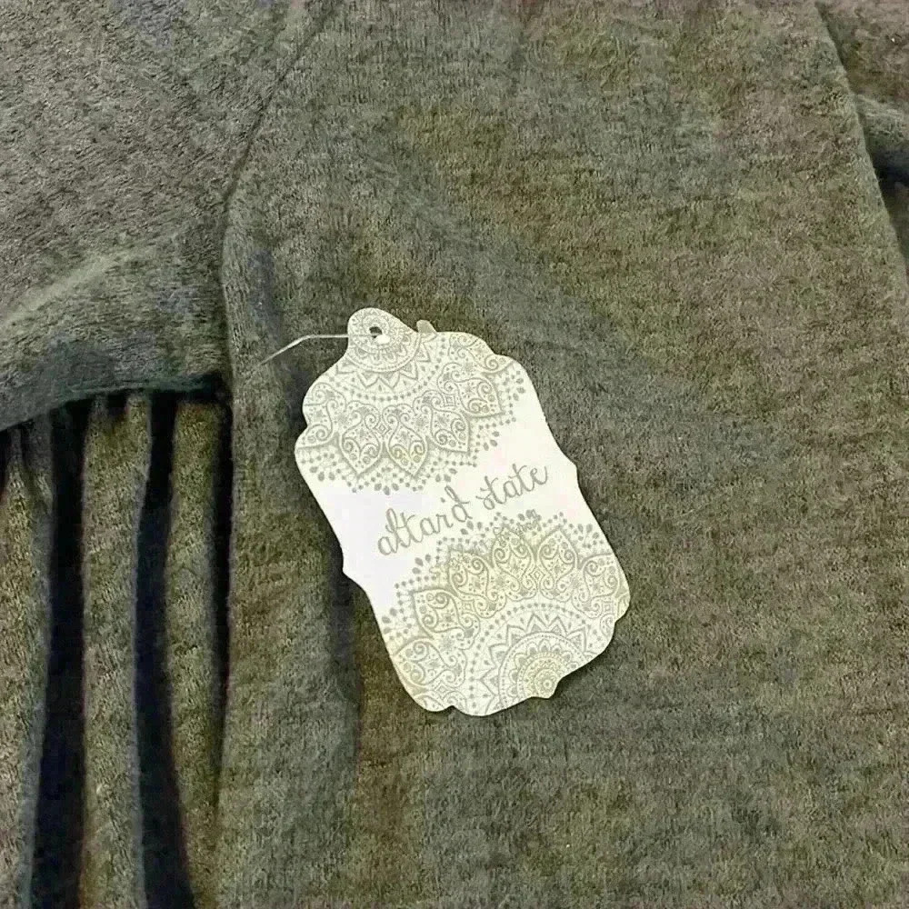 NWT Alter’d State Olive green woman’s L dress. 3/4 sleeves soft and versatile - Picture 6 of 8